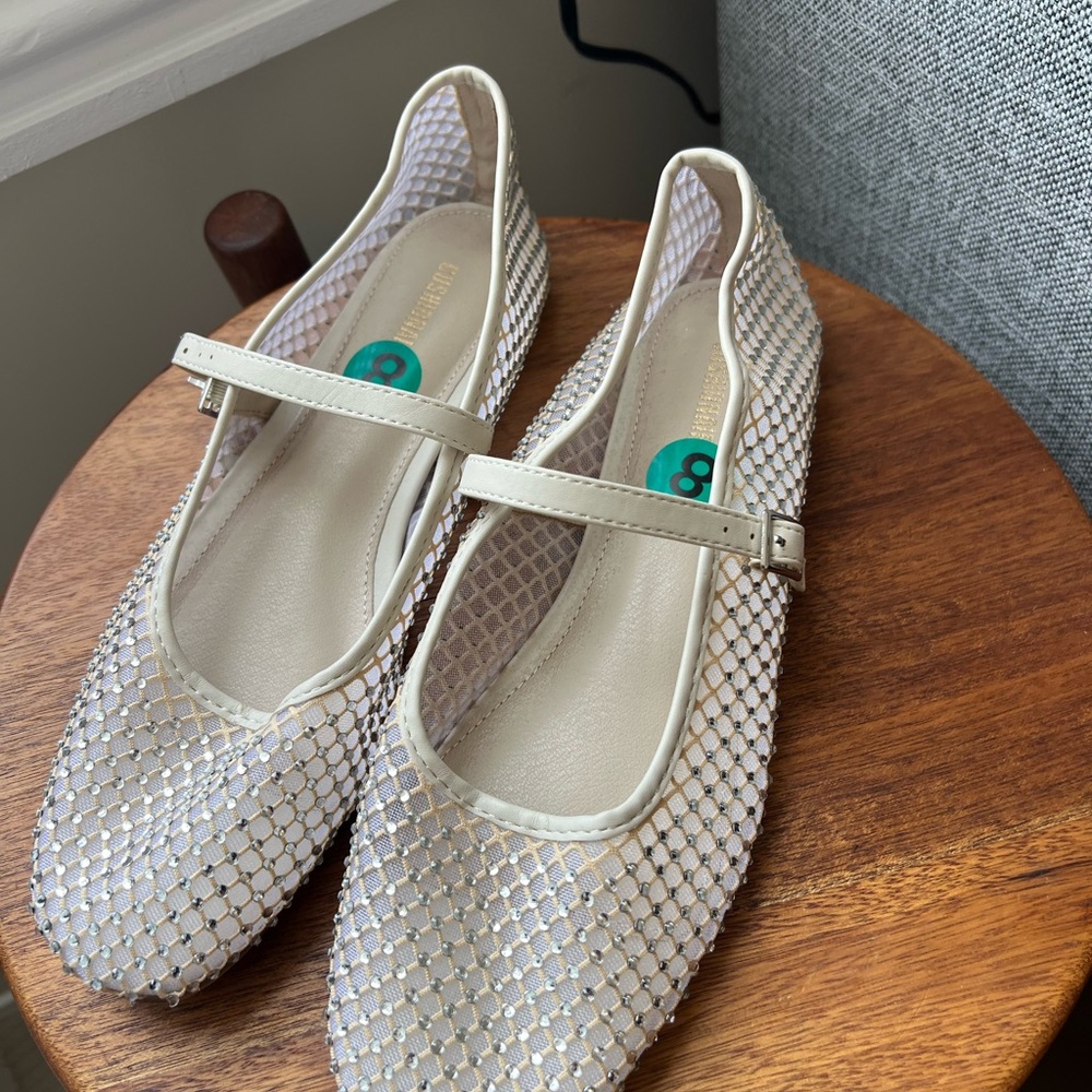 Cushionaire mesh cream and rhinestone Women's flats